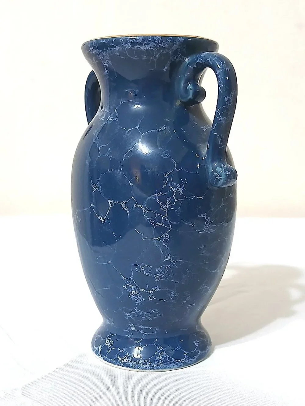Vintage Mount Clemens Pottery Blue Cameo Vase Japan Gold Trim 5.25